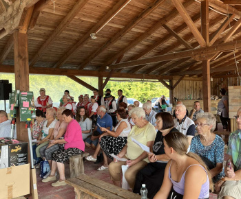 VIII. ročník -Výstava ovocia a zeleniny spojená s vatrou na počesť 80. výročia  SNP